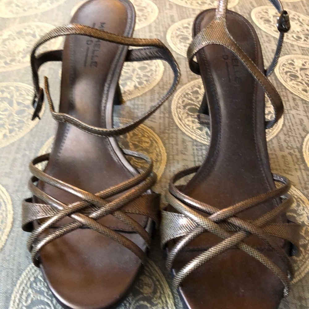 Michelle D sandals